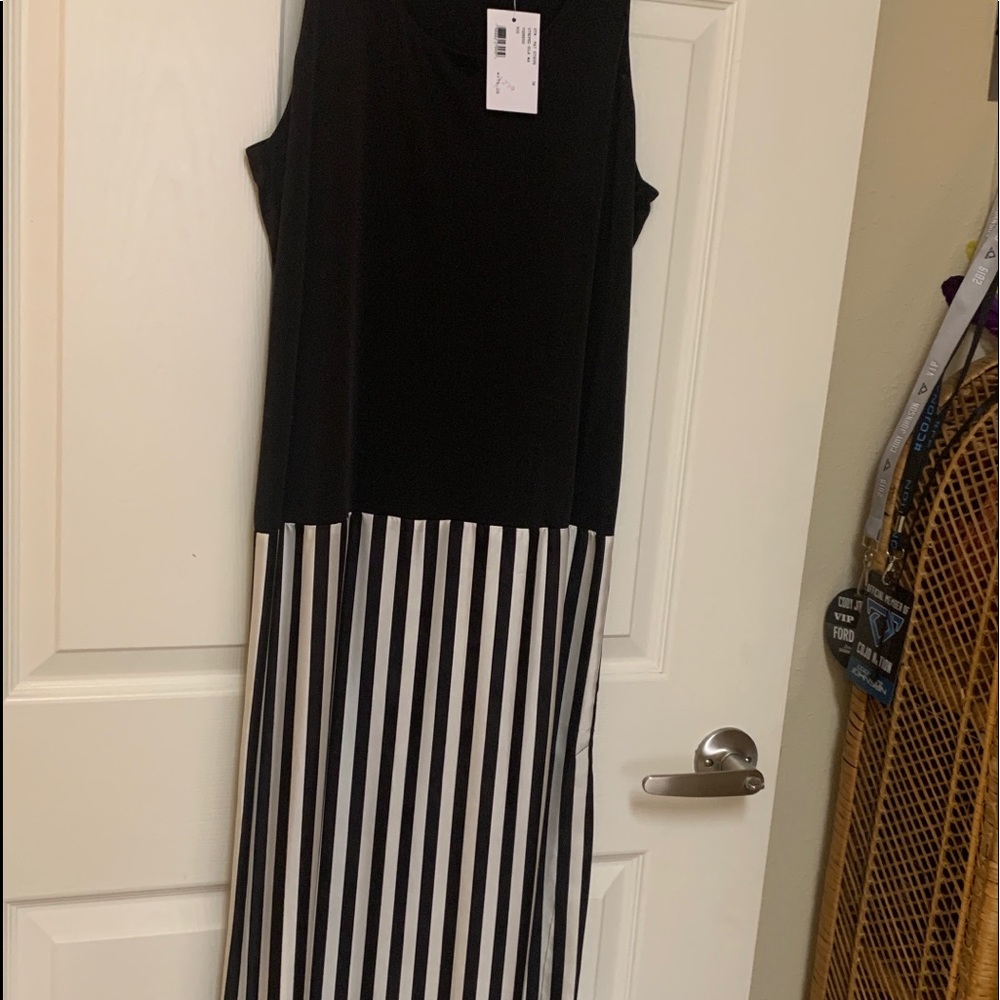 Etienne Derceux long dress.